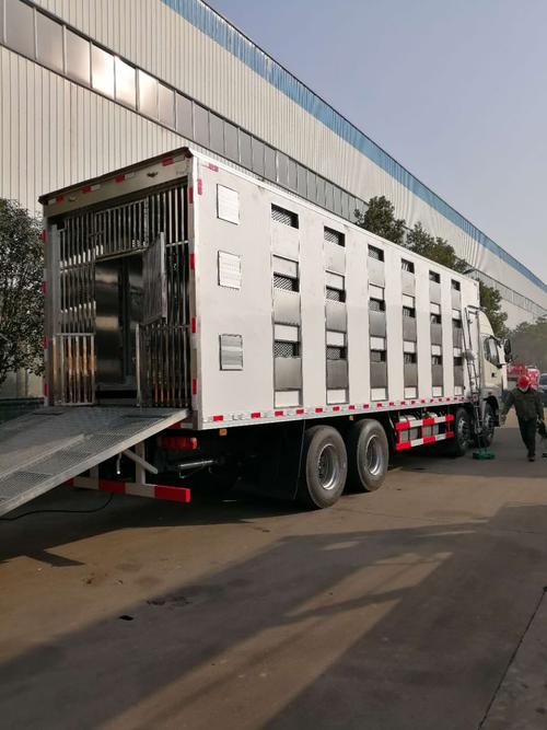 啥是佩奇？程力活禽运输车生产厂家告诉您吸污车知识